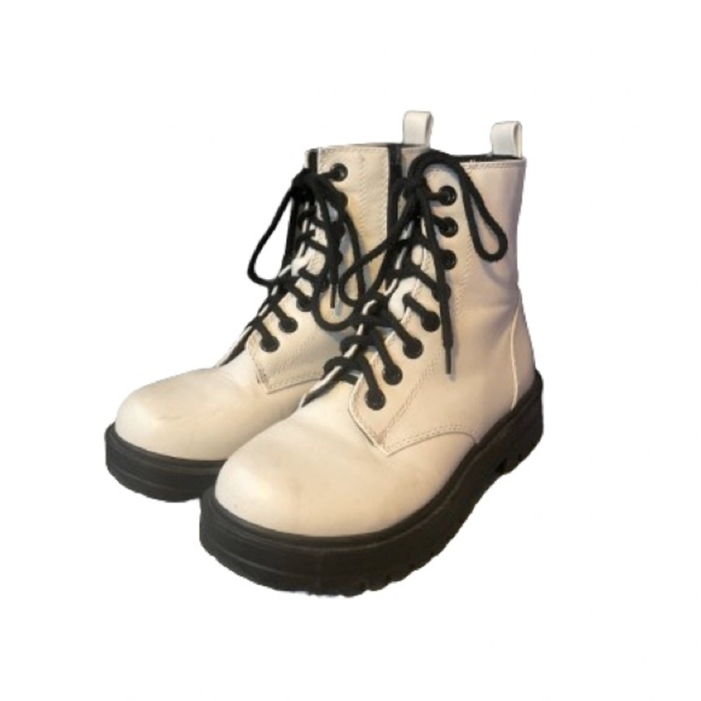 Faux Leather White Lace-up Boots